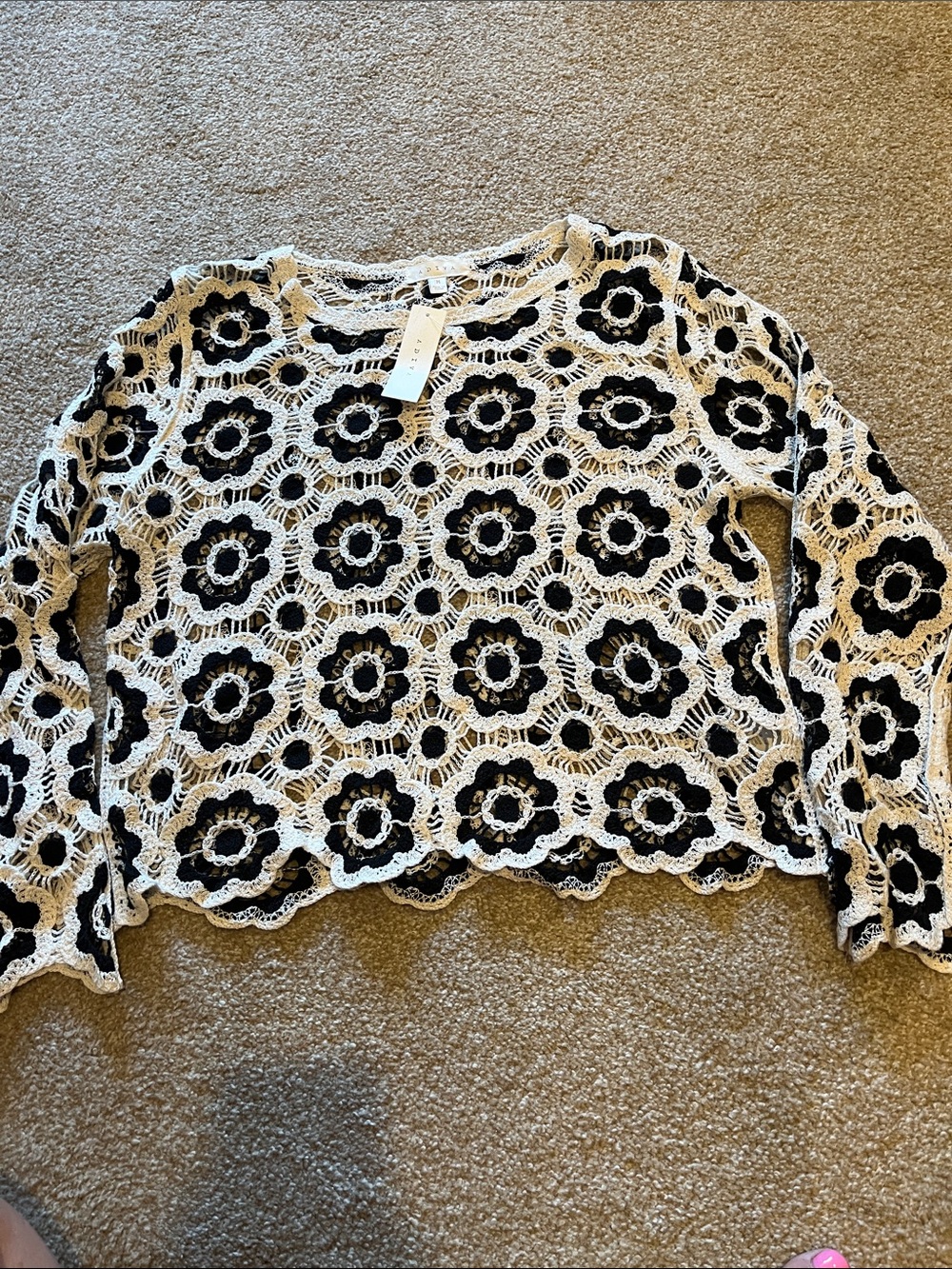 Adiva Black & Cream Crochet Floral Long Sleeve Crop Top